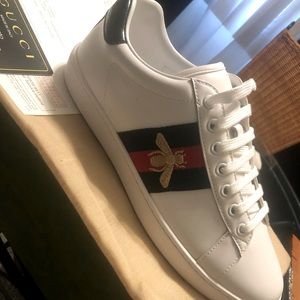 Gucci Ace Embroidered Bee Sneakers